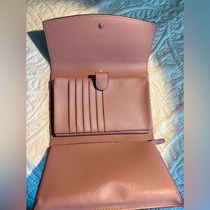 Kate Spade Tri-Fold Pink Clutch. EUC